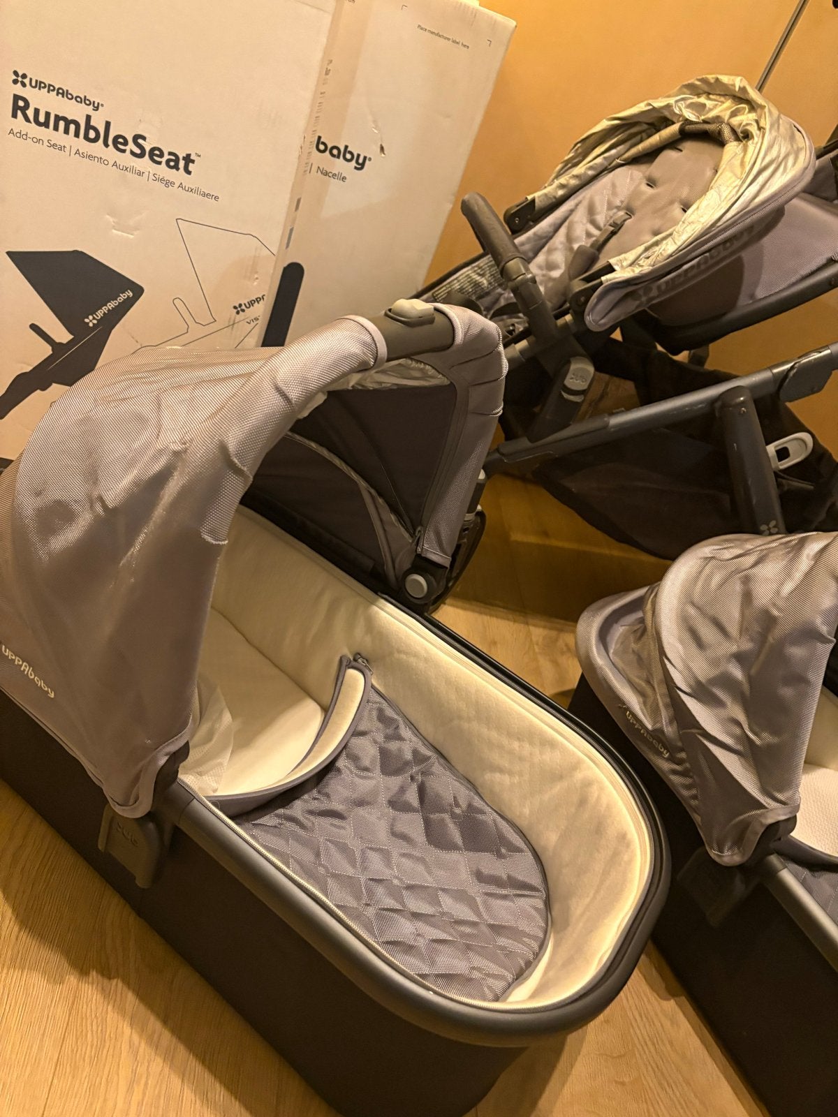 Foto 9 van Tweeling UPPAbaby Vista V2  met reiswiegen en accessoires