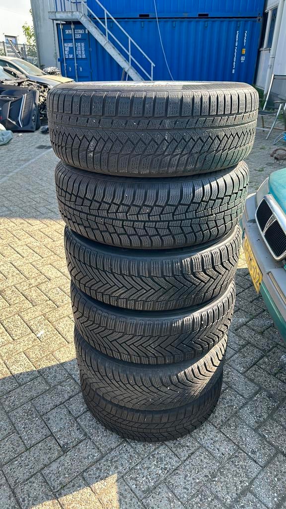 VW Touran Stalen velgen set van 8 stuks met winterbanden, Ophalen of Verzenden