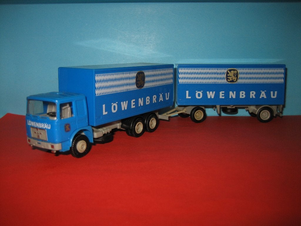Lowenbrau-Bier  MAN combi  Herpa, Hobby en Vrije tijd, Ophalen of Verzenden, Zo goed als nieuw, Bus of Vrachtwagen, Herpa