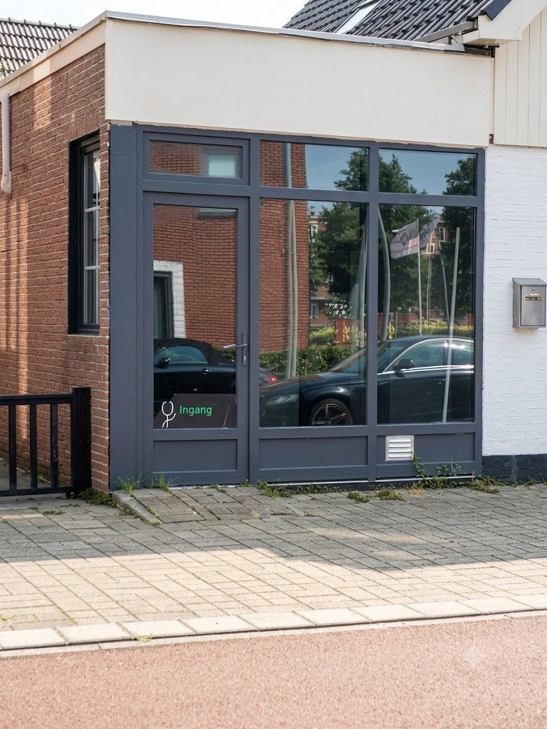 tehuur bedrijfspand in centrum hoogezand