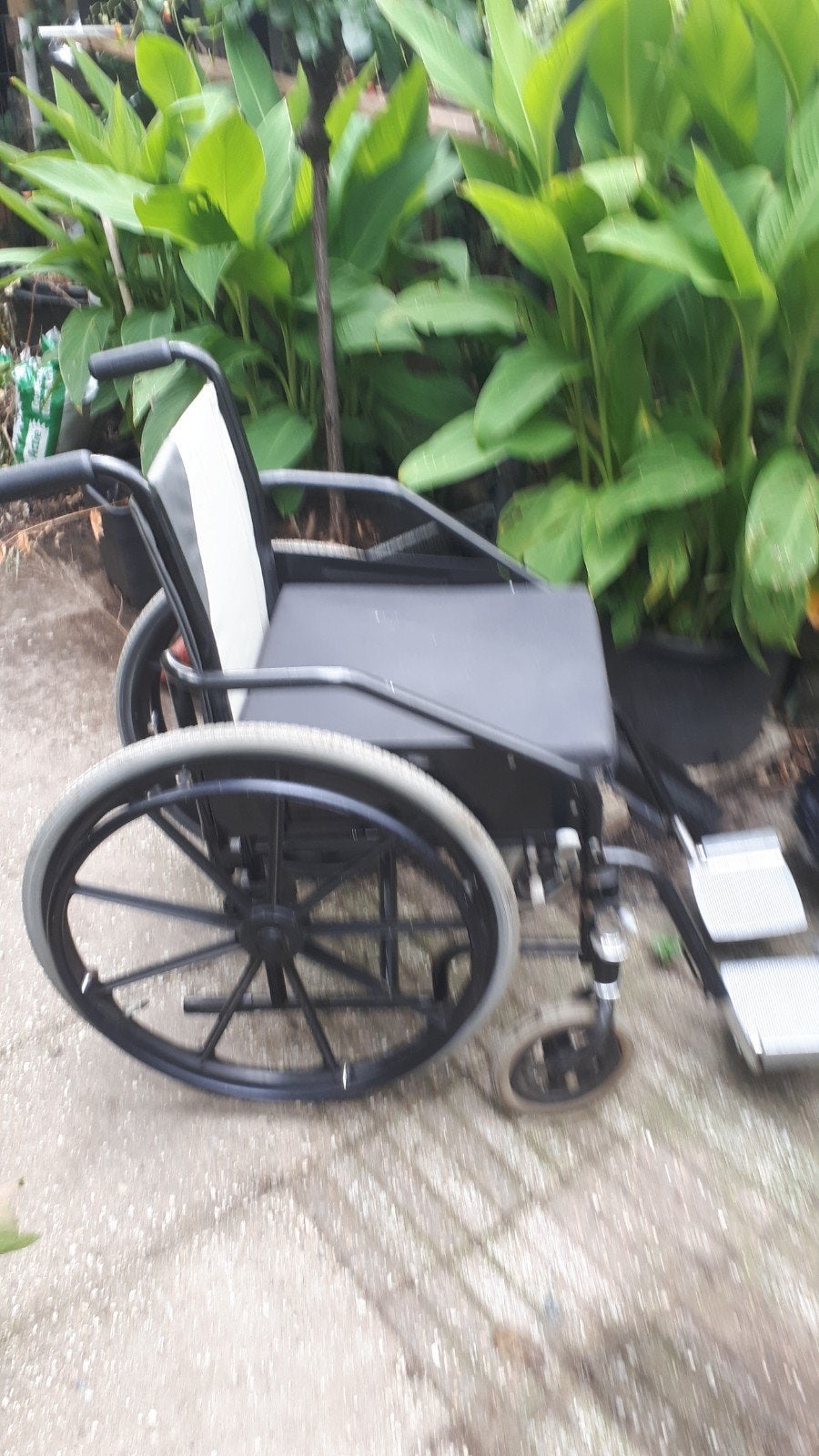 Izgst rolstoel, Ophalen, Duwrolstoel