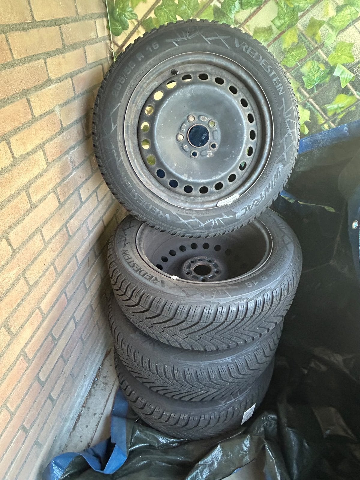 Winterbanden met velg voor Ford Focus - Vredestein 205/55 R1, Ophalen