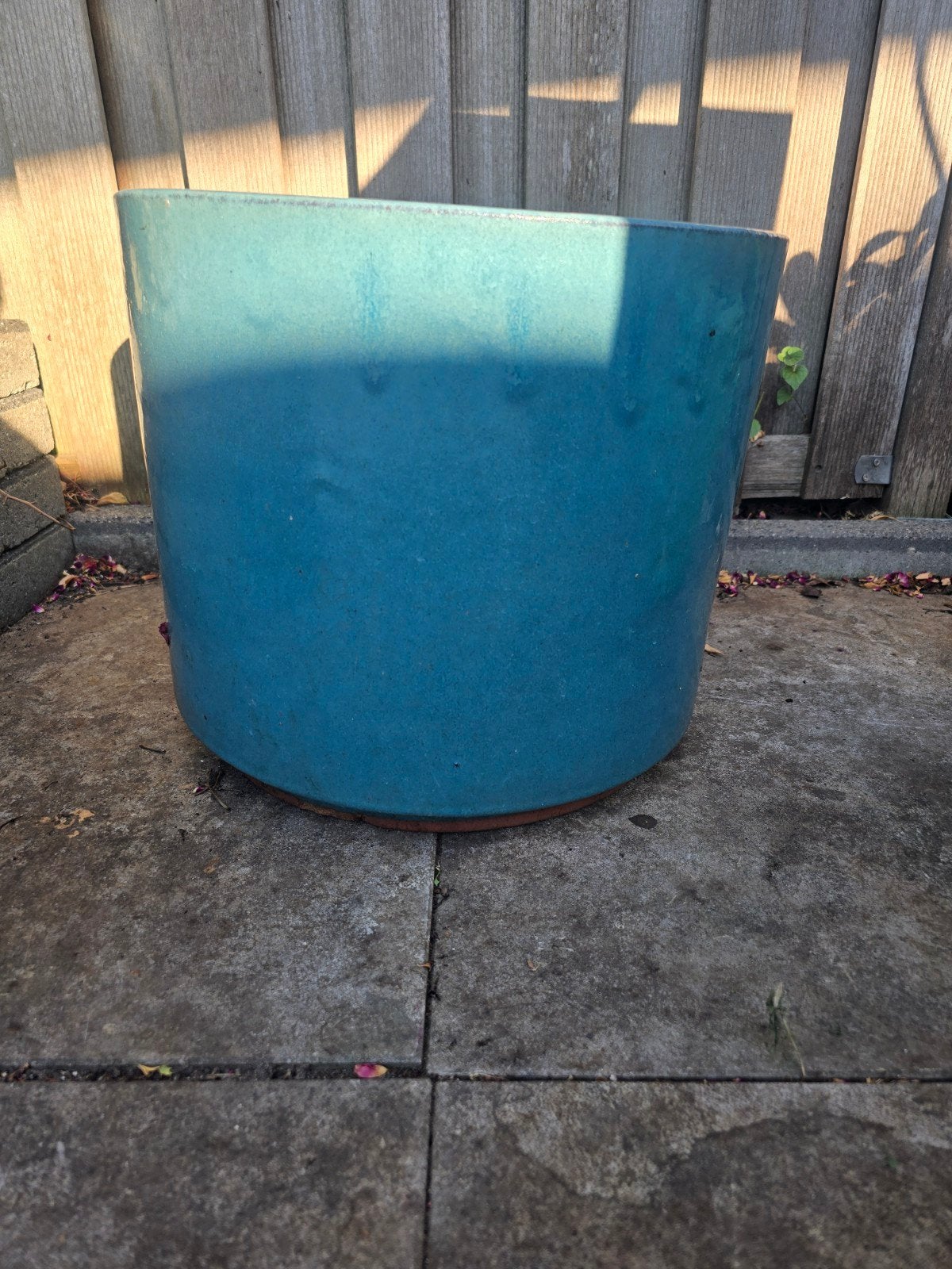 Ronde bloempot blauw - Hoogte 34 cm, Doorsnede 38 cm, Gebruikt, Minder dan 40 cm, Aardewerk, Ophalen