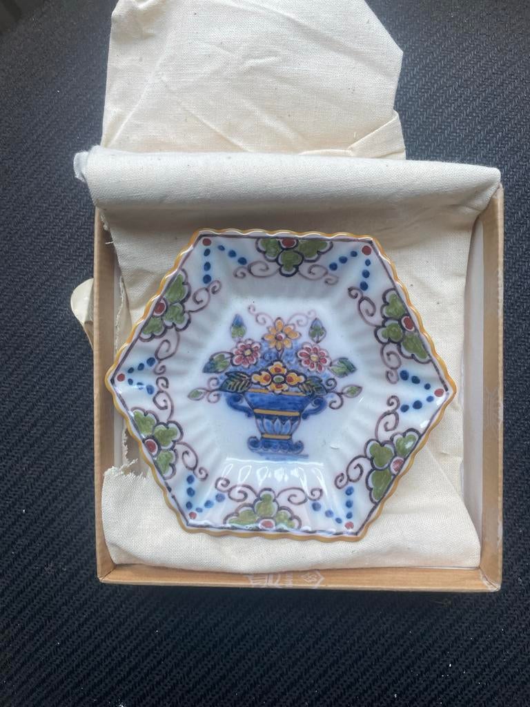 Makkumer Aardewerk Wandbordje - met echtheidscertificaat, Antiek en Kunst, Ophalen