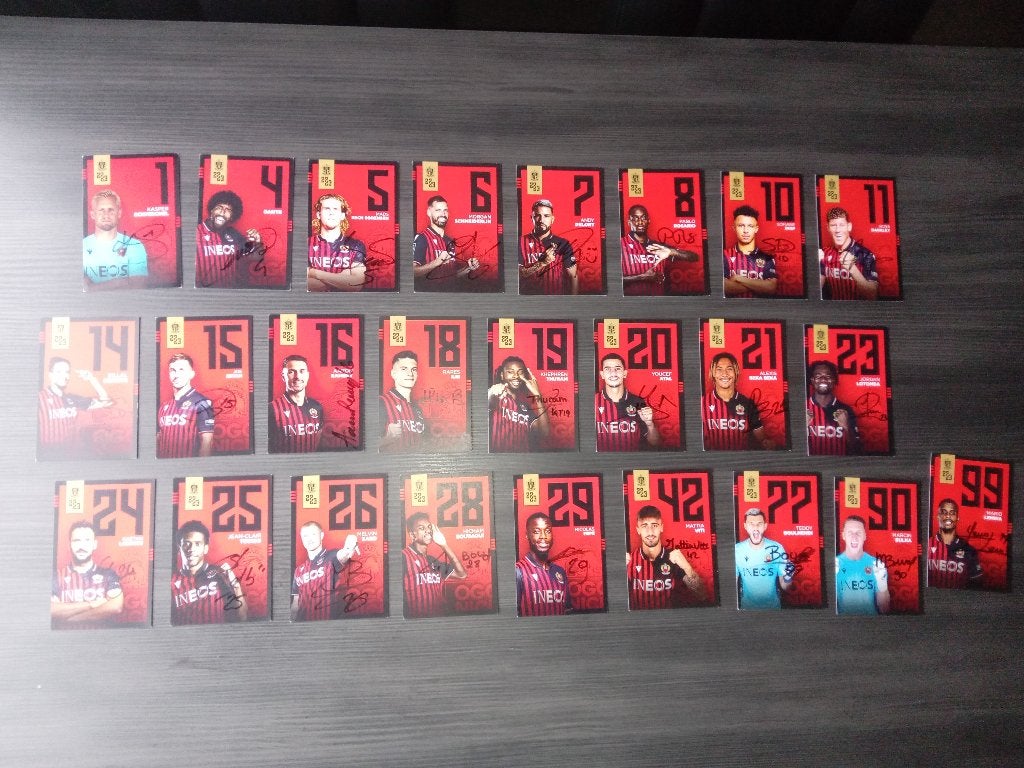 2022-2023 set gesigneerde spelerskaarten van OGC Nice, Ophalen of Verzenden, Nieuw, Buitenlandse clubs, Spelerskaart