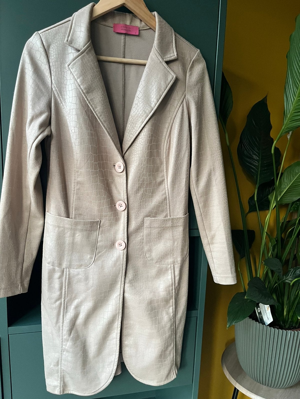 Studio Anneloes - lange blazer - maat s, Beige, Ophalen of Verzenden, Zo goed als nieuw, Jasje