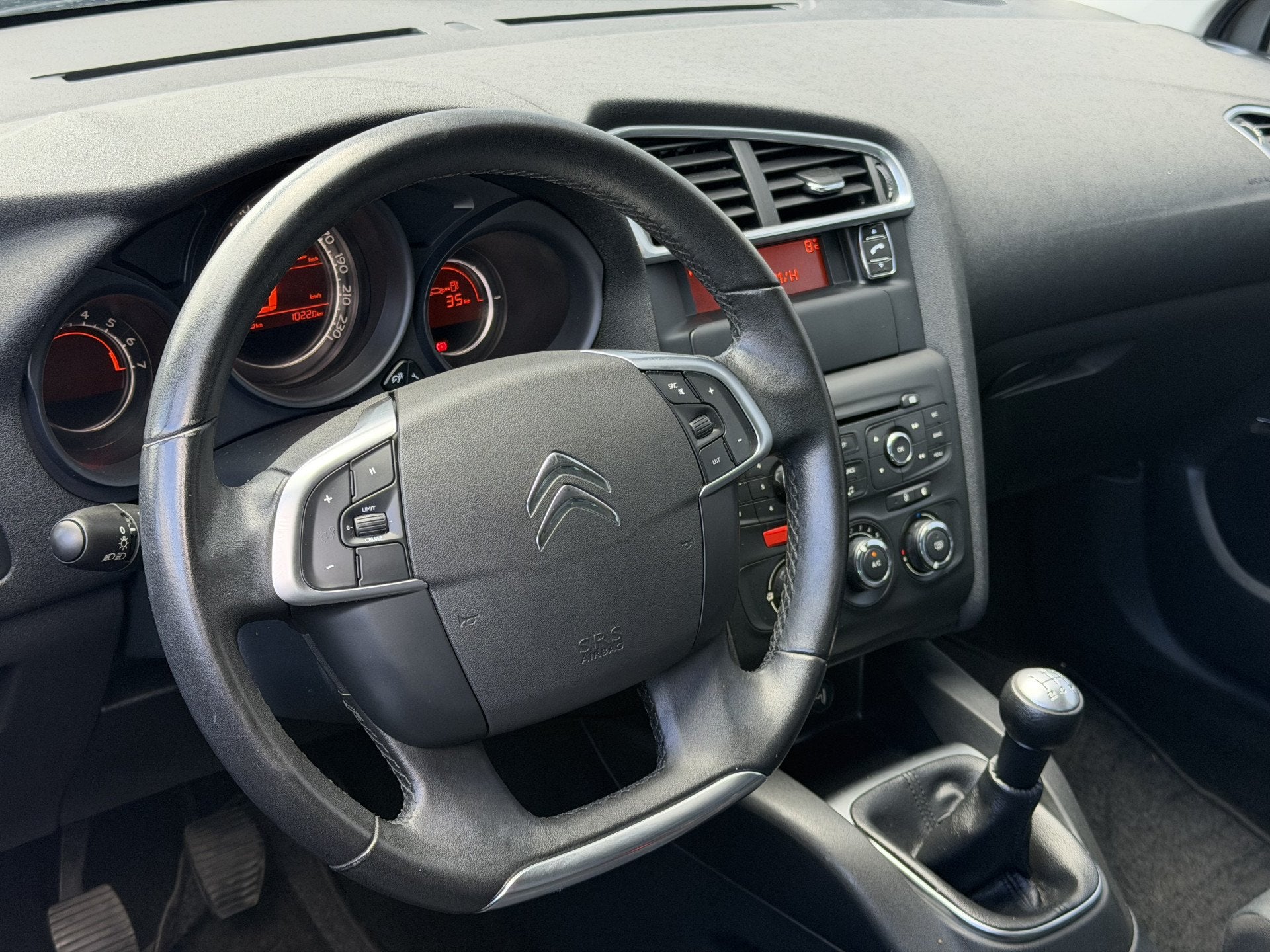Citroën C4 1.6 VTi Tendance | Nieuwe apk | | Airco | Cruise, Voorwielaandrijving, Euro 5, Stof, 4 cilinders