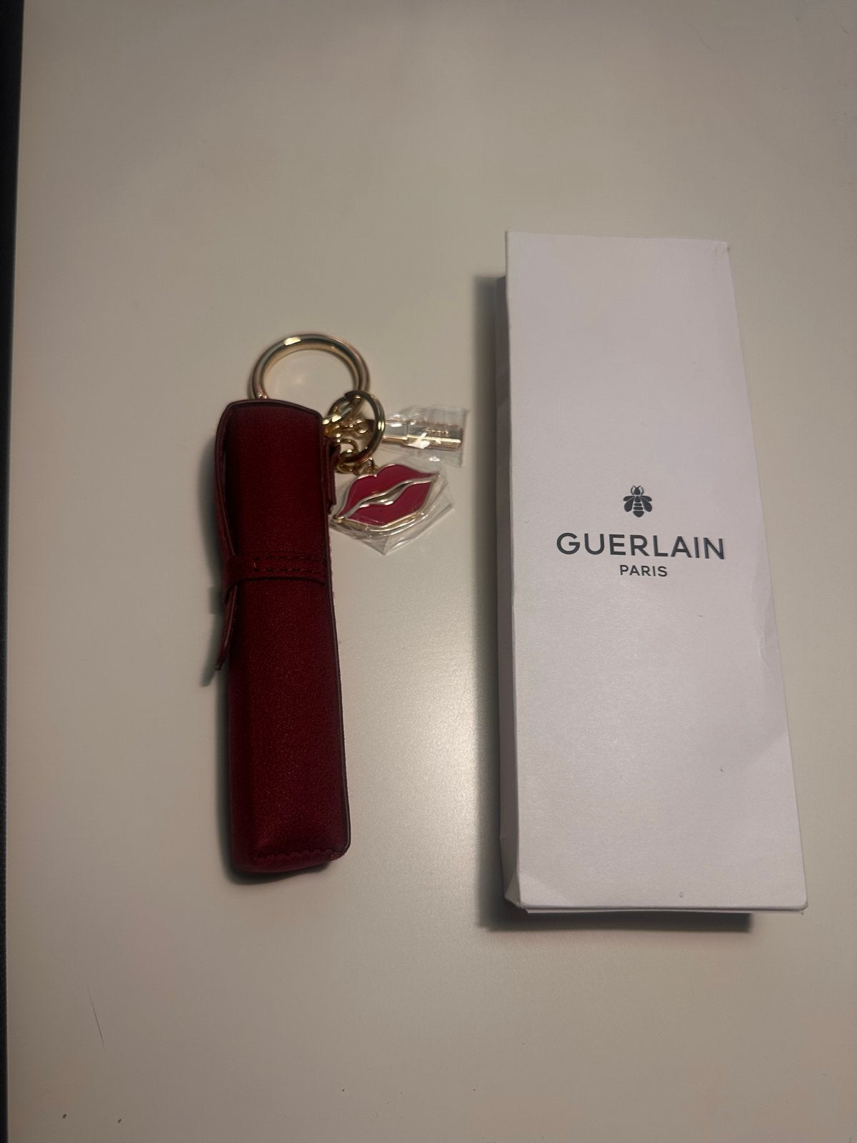 Guerlain Sleutelhanger met Lippenstift Houder, Ophalen of Verzenden, Nieuw, Merk