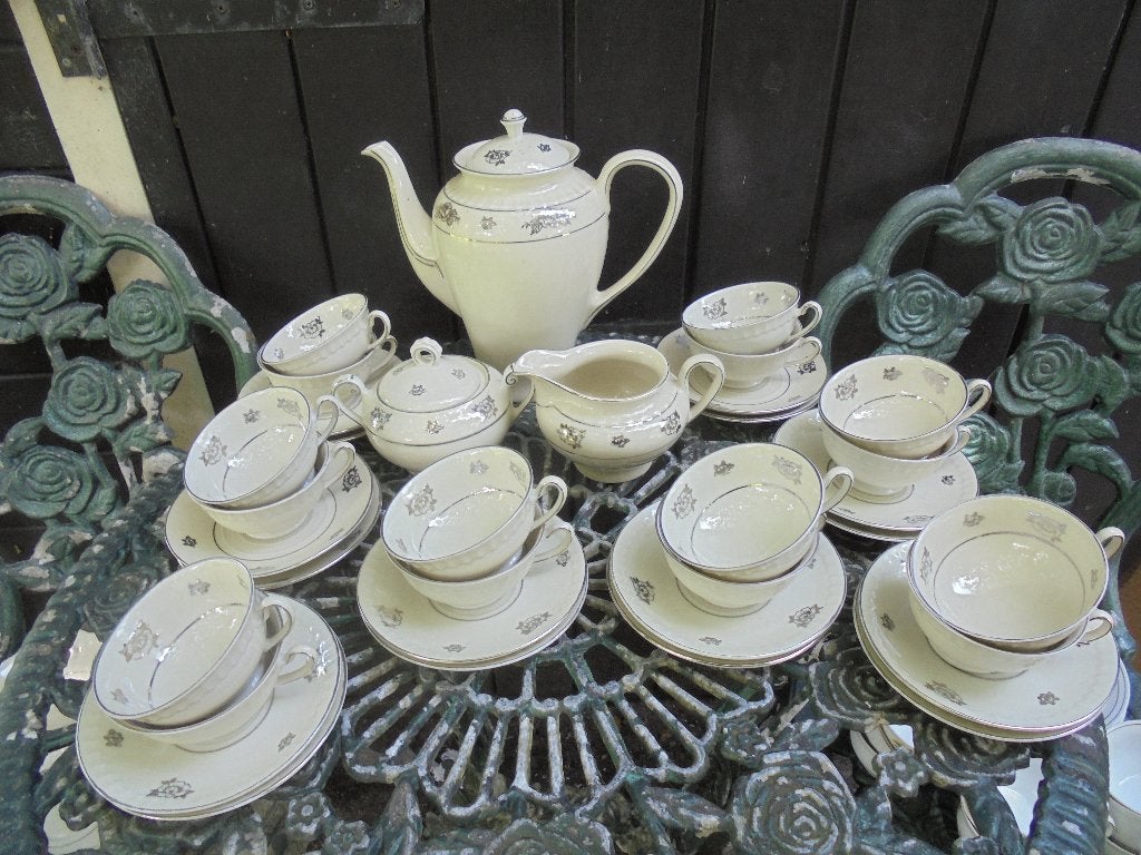 Koffieservies MOSA met gouden bloemetjes / roosjes, Ophalen of Verzenden