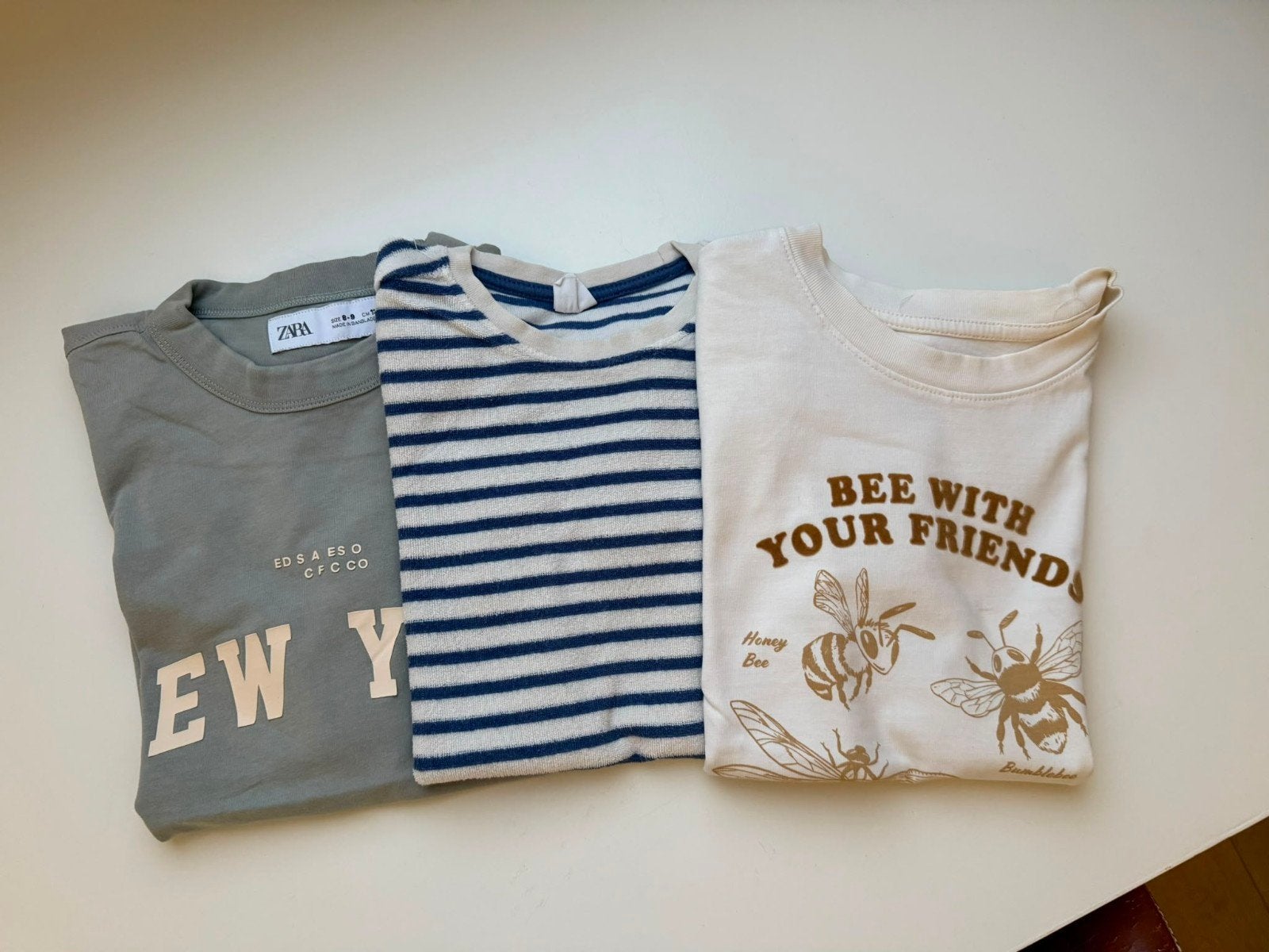 Drie mooie t-shirts mt 128 in uitstekende staat, Ophalen of Verzenden, Zo goed als nieuw, Zara, Shirt of Longsleeve