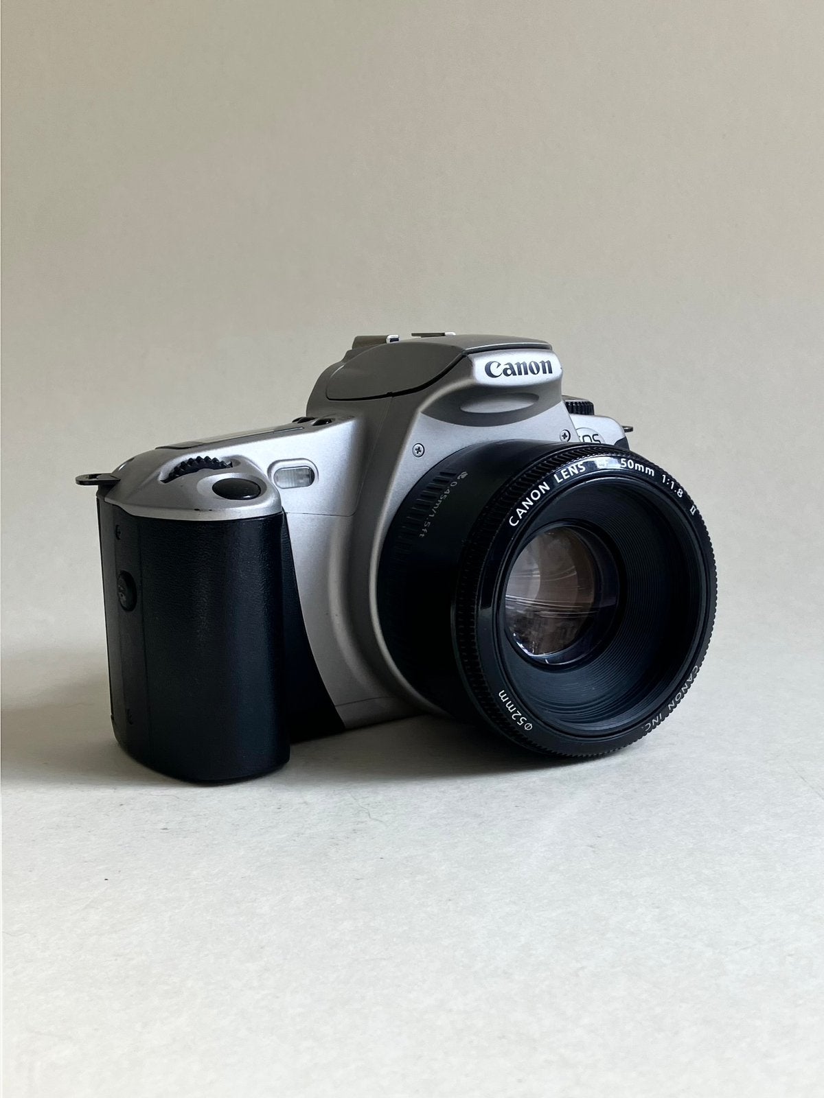 Canon EOS 300 met EF 50mm 1.8D, Ophalen of Verzenden, Zo goed als nieuw, Canon, Geen optische zoom