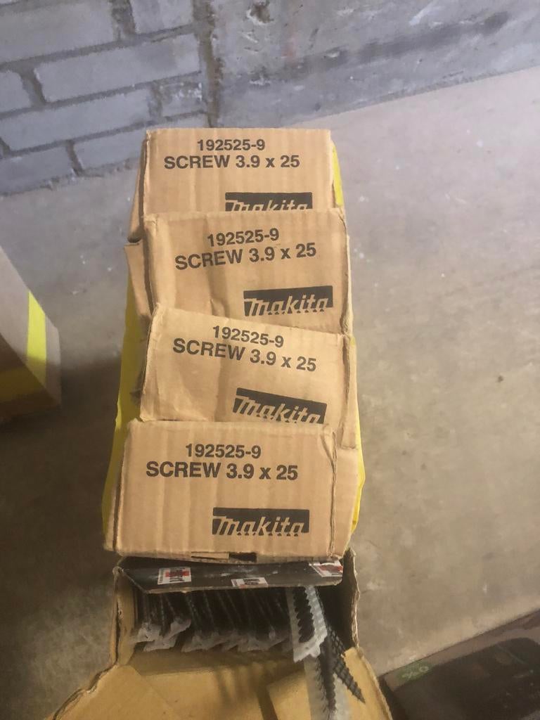 Steelies bandschroeven makita, Ophalen of Verzenden, Zo goed als nieuw