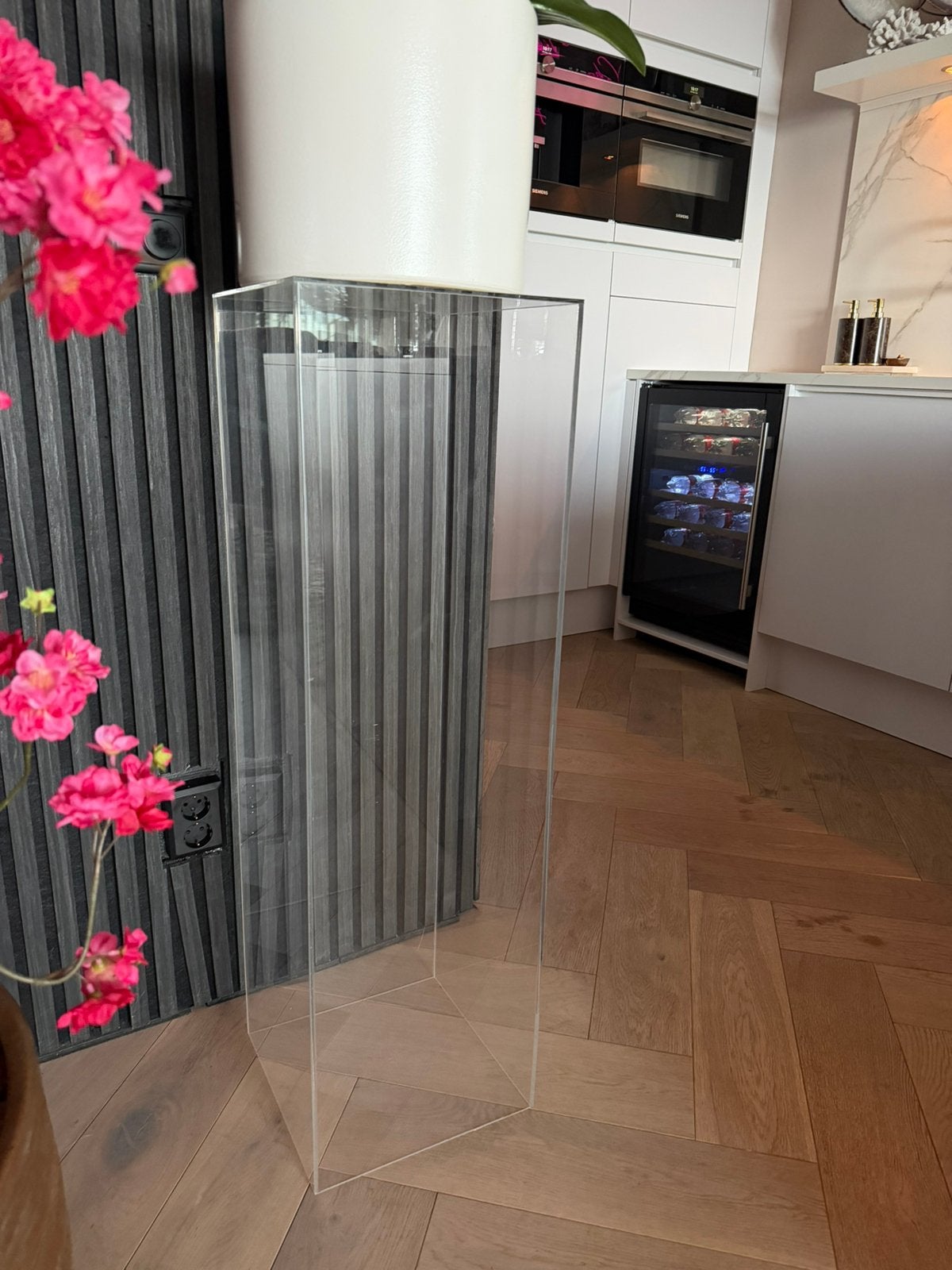 Plexiglas zuil / pilaar / sokkel 30x30x100cm, Ophalen, Zo goed als nieuw