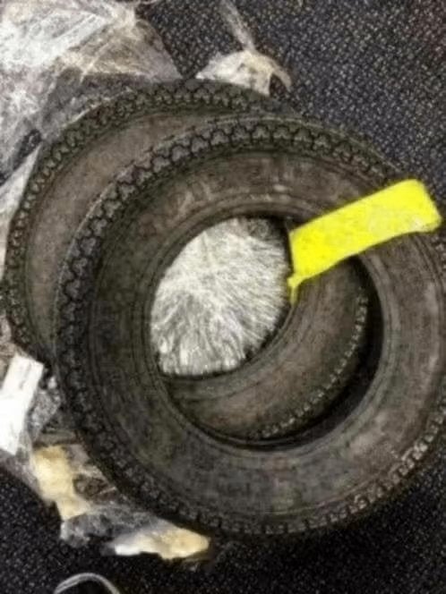NIEUW! “Pirelli” motorbanden SC 30 3.5 - 10 TT 51 J, €9,99, Ophalen of Verzenden, Nieuw
