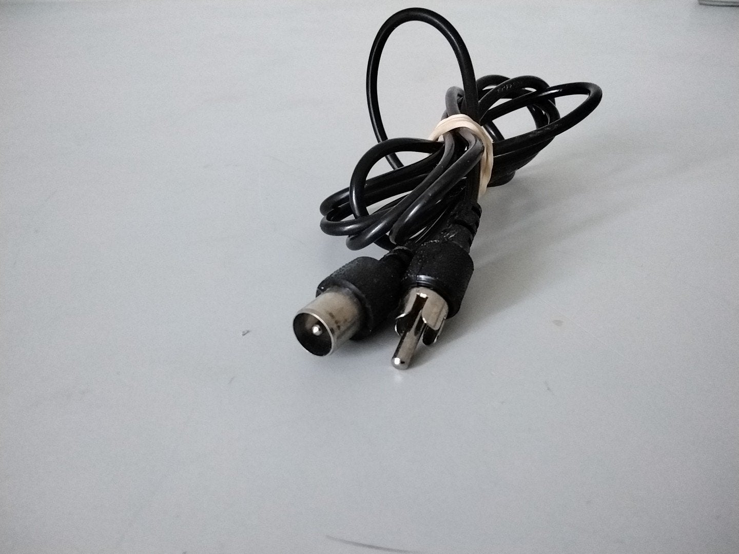 A/V kabel COAX voor o.a. Sinclair ZX en Commodore  64, Ophalen of Verzenden, Overige merken