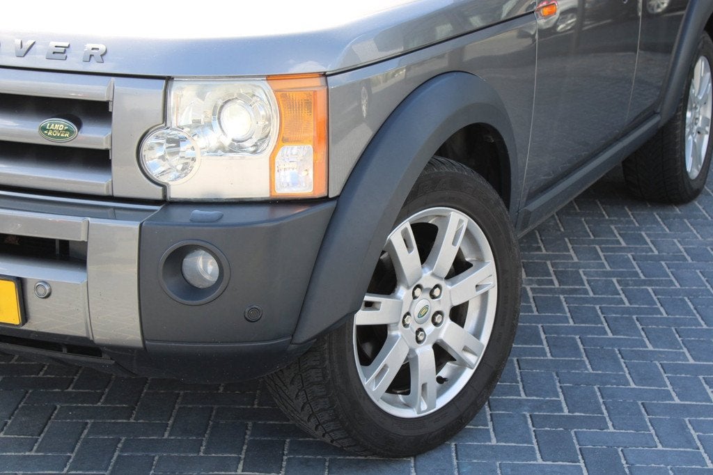 Land Rover Discovery 2.7 TdV6 S Nieuwe Motor, Versnellingsba, Auto's, Land Rover, Automaat, 313 €/maand, Zwart, 190 pk