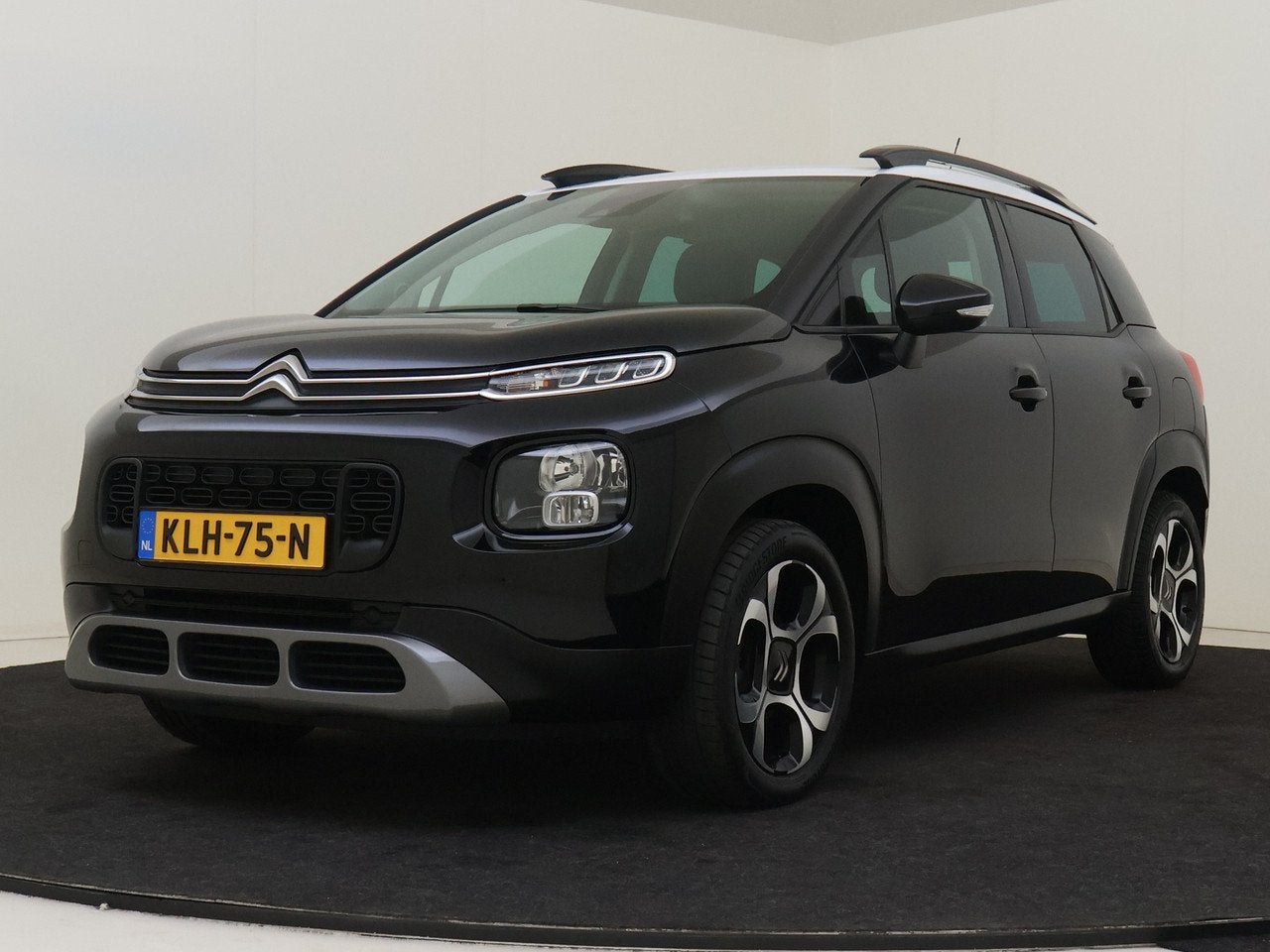 Citroën C3 Aircross 1.2 PureTech Shine I AUTOMAAT I ACHTERU, Automaat, Gebruikt, 1199 cc, Bedrijf