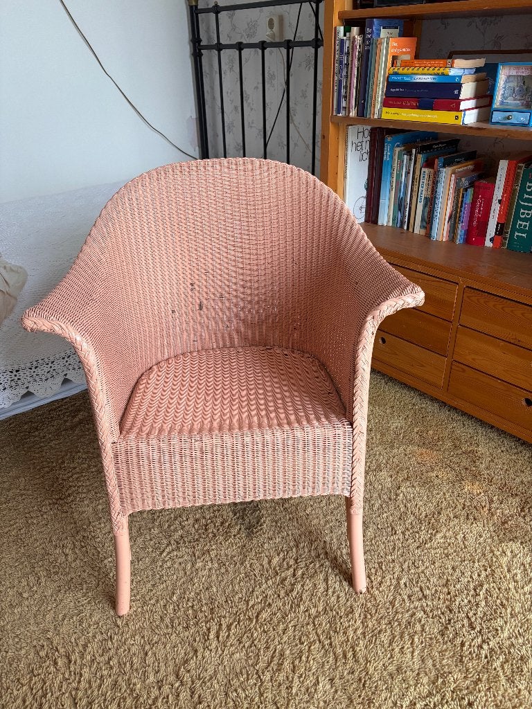 Lloyd Loom stoeltje, Ophalen
