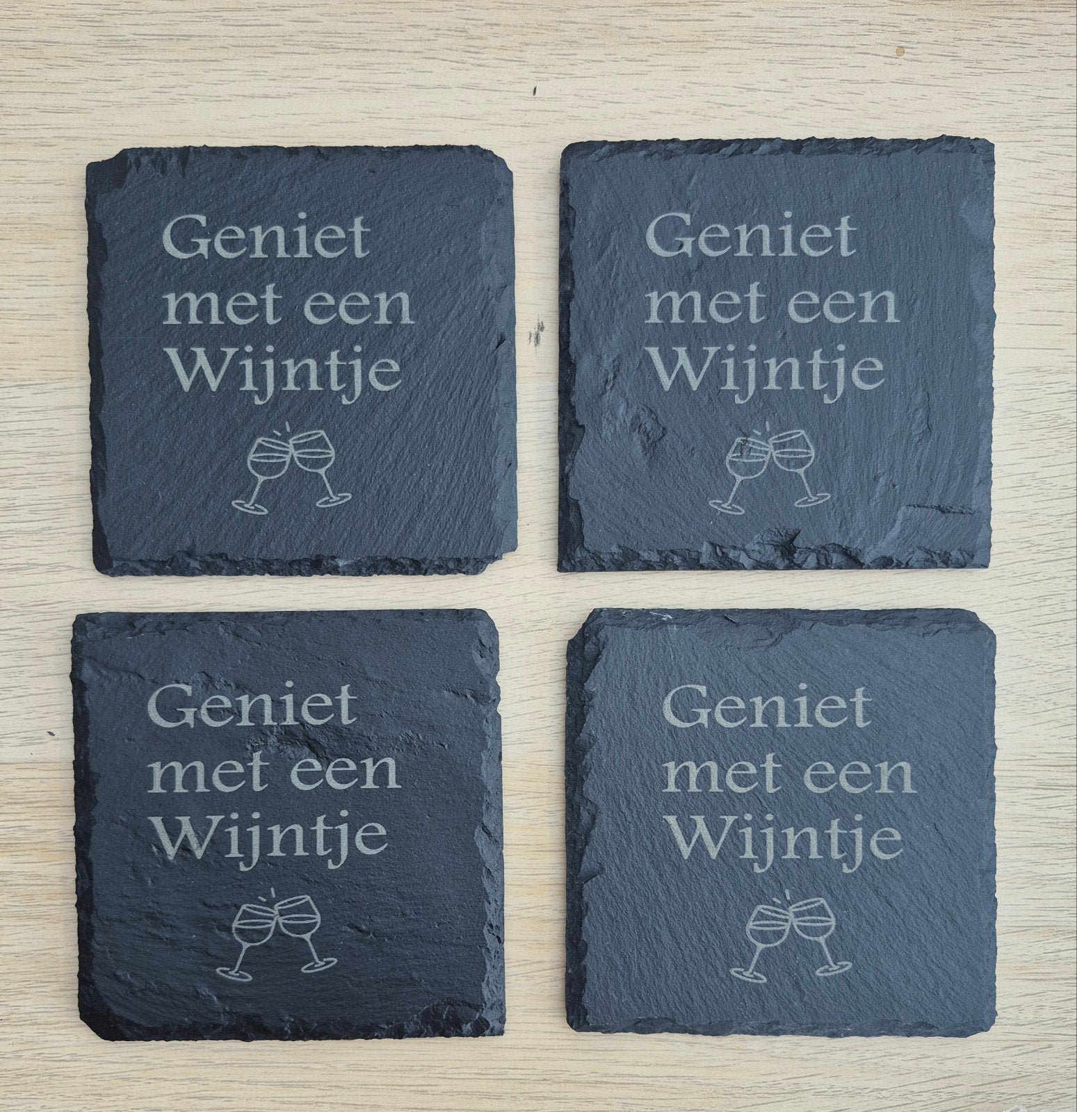 Leistenen onderzetters met tekst 'Geniet met een Wijntje', Ophalen, Steen/keramiek, Glasonderzetter, Nieuw