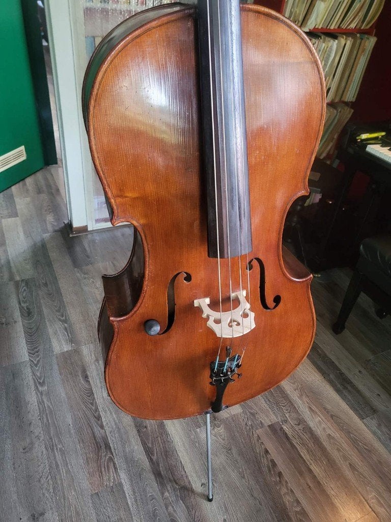 Duitse cello 4/4, Muziek en Instrumenten, Strijkinstrumenten | Cello's, Ophalen of Verzenden, Gebruikt, 4/4-cello, Met koffer