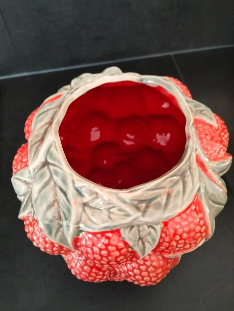 Aardbeien vaas/pot - Nieuwstaat, Antiek en Kunst, Ophalen