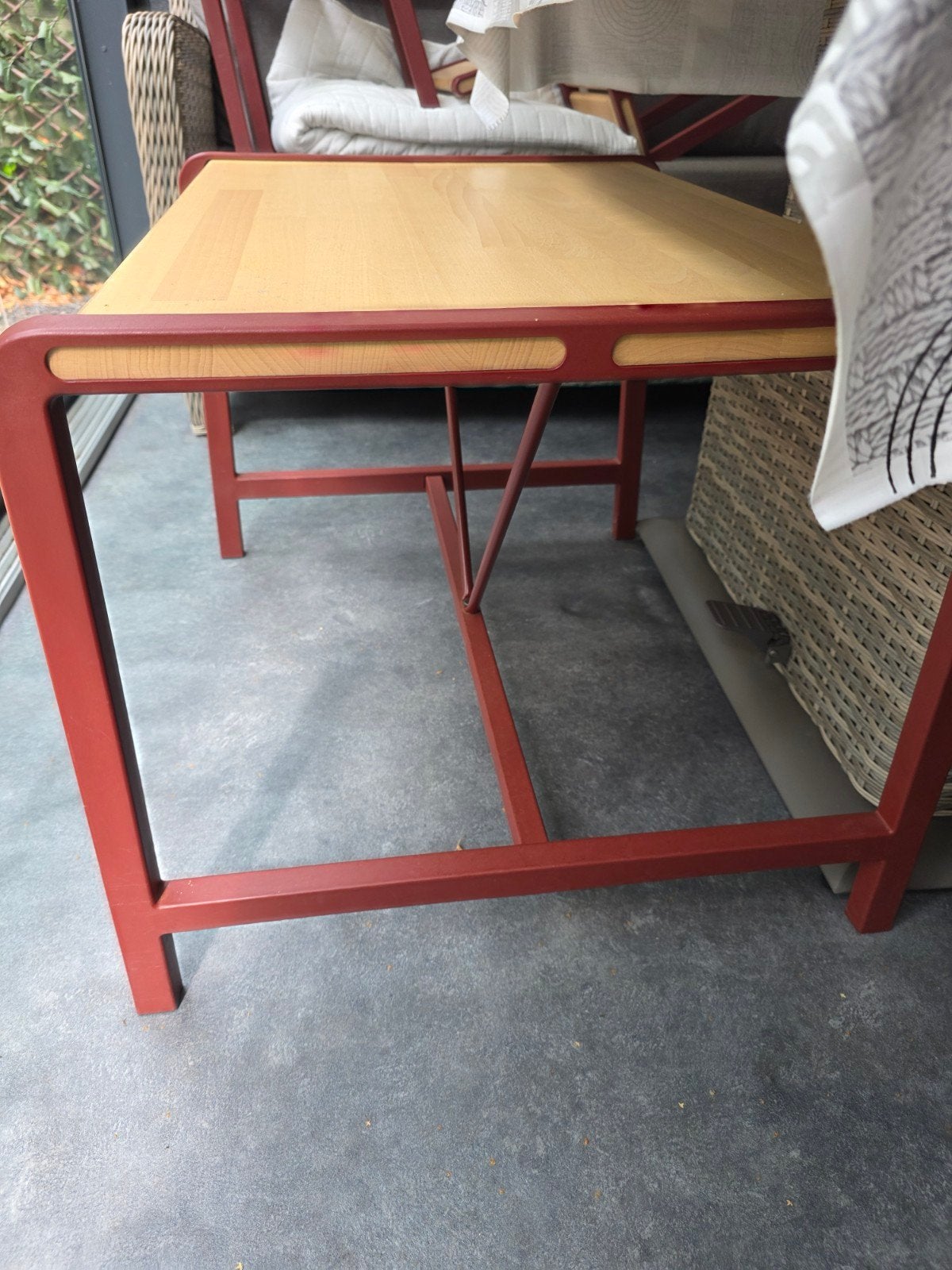 IKEA YPPERLIG Kinderzitgroep: Tafel, bankje en 2 stoelen, Ophalen, Gebruikt, Tafel(s) en Stoel(en)