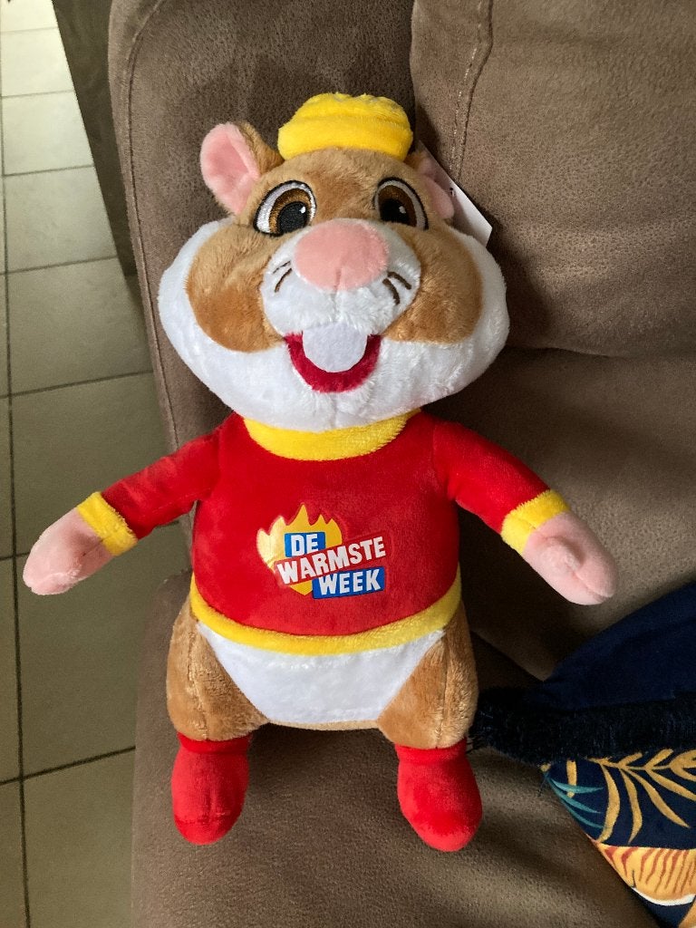 Nieuwe Albert Heijn ( ah ) hamster - De warmste week ( rood, Kinderen en Baby's, Speelgoed | Knuffels en Pluche, Nieuw, Overige typen