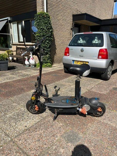 SXT ES17 2019, Fietsen en Brommers, Steps, Ophalen of Verzenden, Zo goed als nieuw, Elektrische step (E-scooter), SXT Scooters