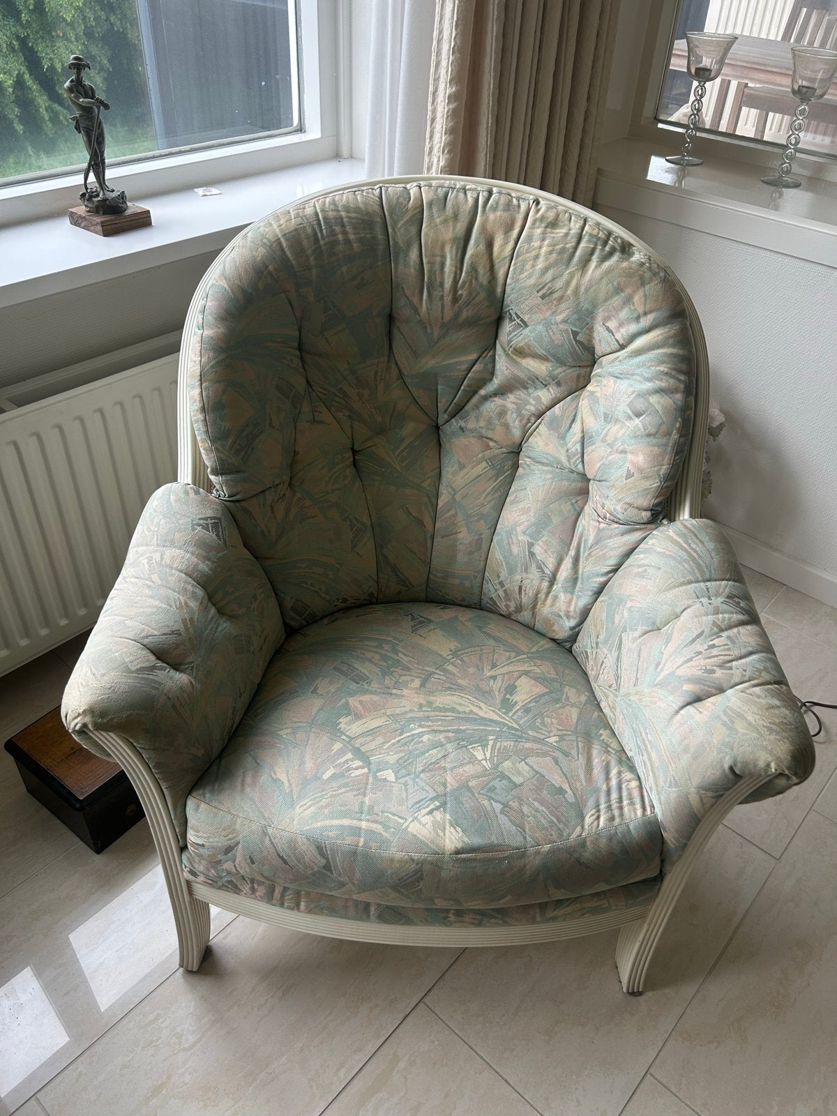 Giorgetti stoel - Klassieke fauteuil met rotan details, Ophalen, Gebruikt, Hout, 75 tot 100 cm