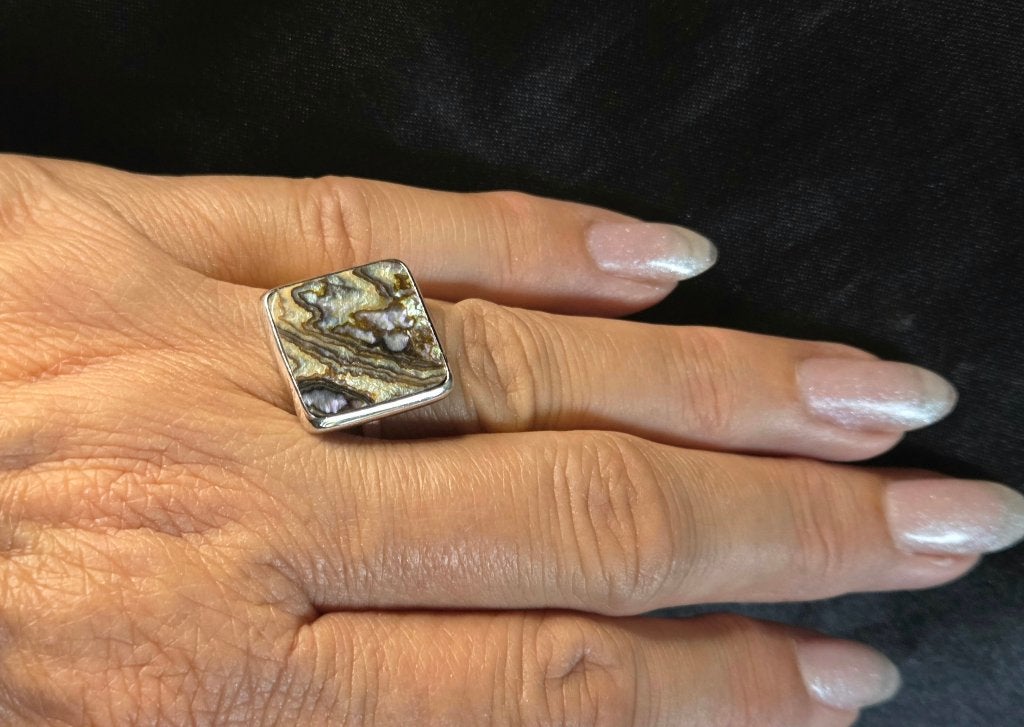Zilveren ring met edelsteen paua/ abalone schelp. 2026/511, 18 tot 19, Overige kleuren, ., Ophalen of Verzenden