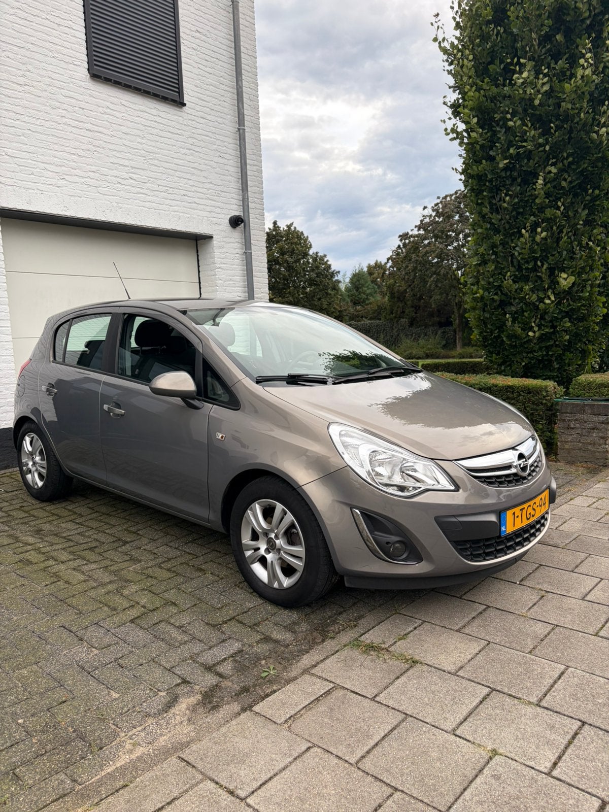 Opel Corsa 1.2 16V 5D 2014 Bruin, Voorwielaandrijving, 1063 kg, 750 kg, 4 cilinders