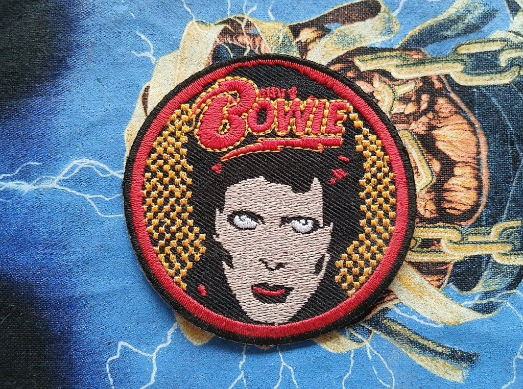 David Bowie mooie nieuwe patch b112, Ophalen of Verzenden, Nieuw, Kleding