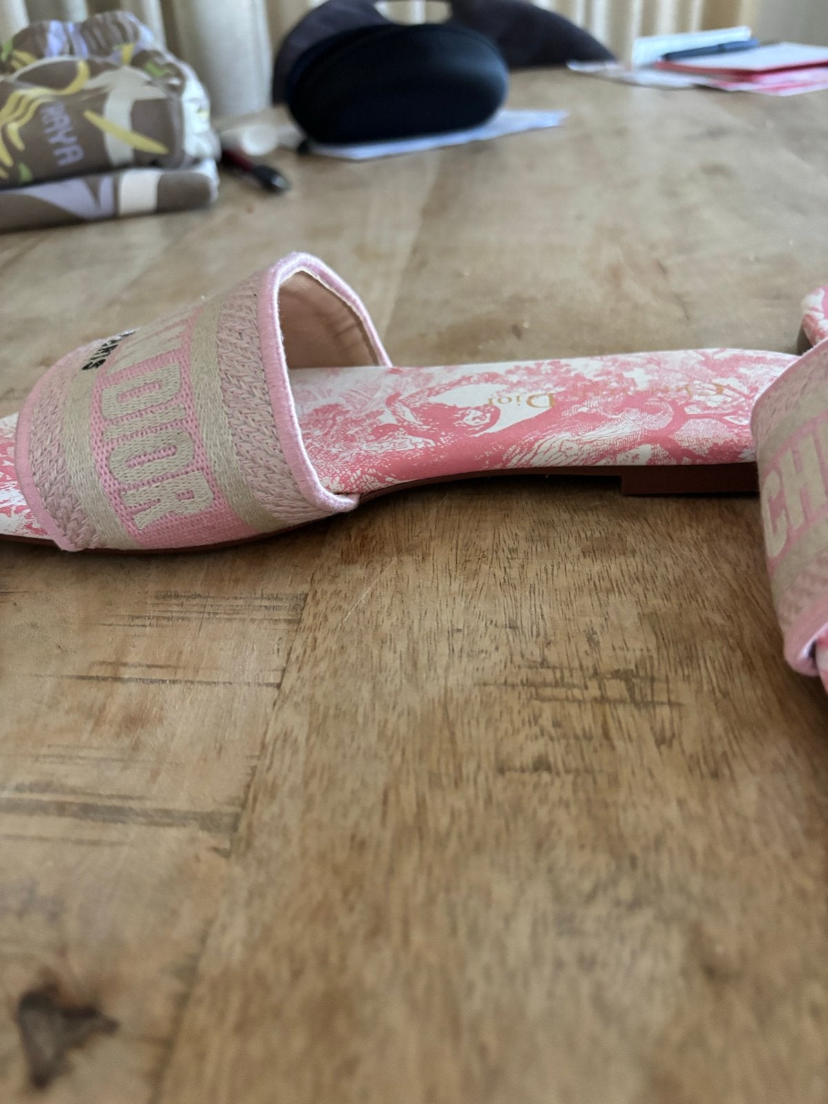 Nieuwe roze zomerse slippers - Maat 37, Ophalen of Verzenden, Nieuw, Roze, Slippers