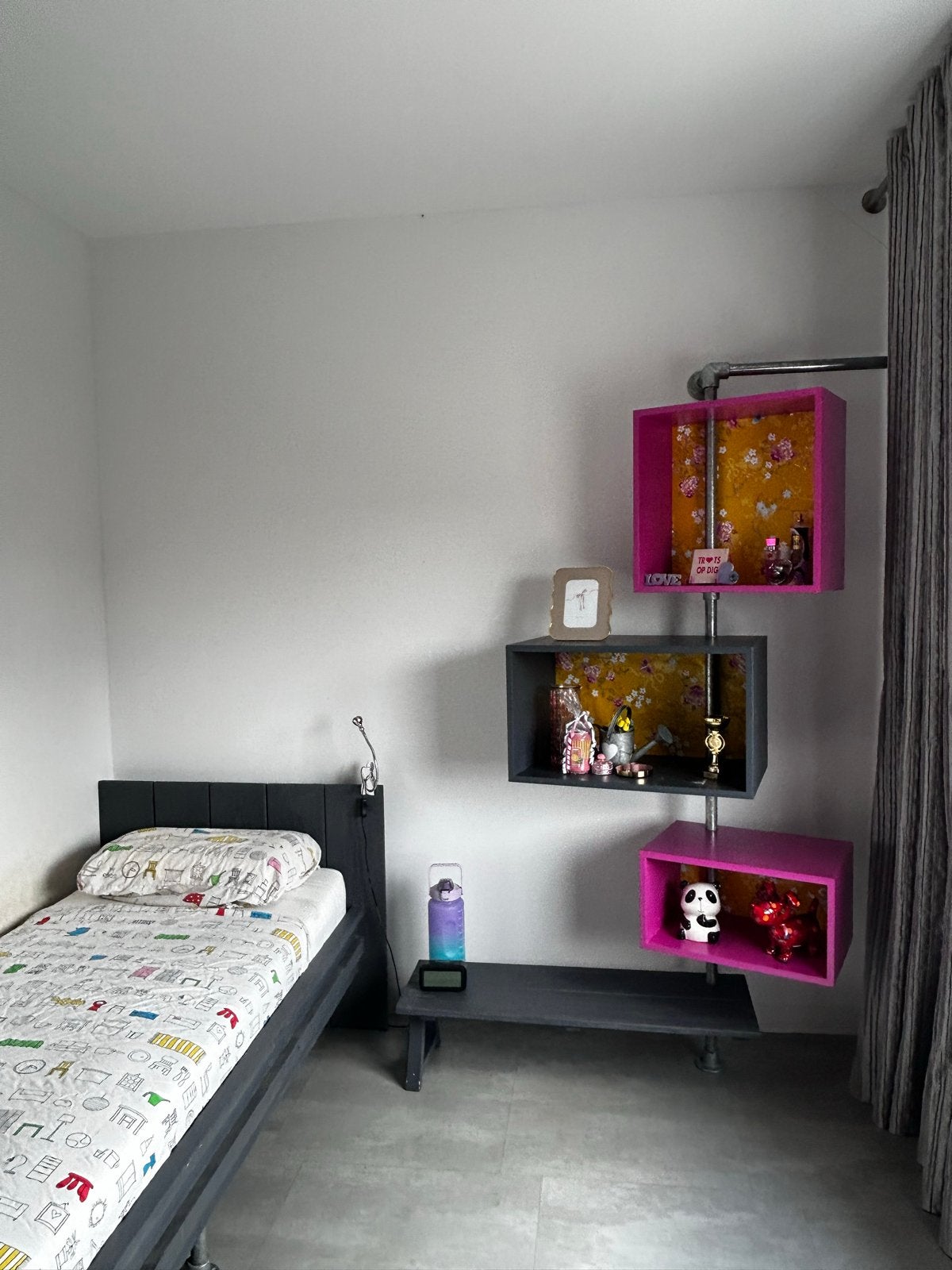 Complete Kinderslaapkamer - Bed, Nachtkastje & Wandplanken, Ophalen, Lattenbodem, 180 cm of meer, 100 cm of meer