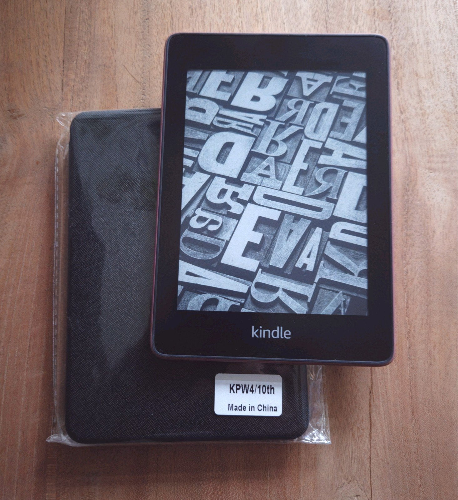 zgan Amazon Kindle Paperwhite 10e generatie  ereader +hoesje, Computers en Software, 8 GB, 6 inch of minder, Amazon Kindle, Ophalen of Verzenden
