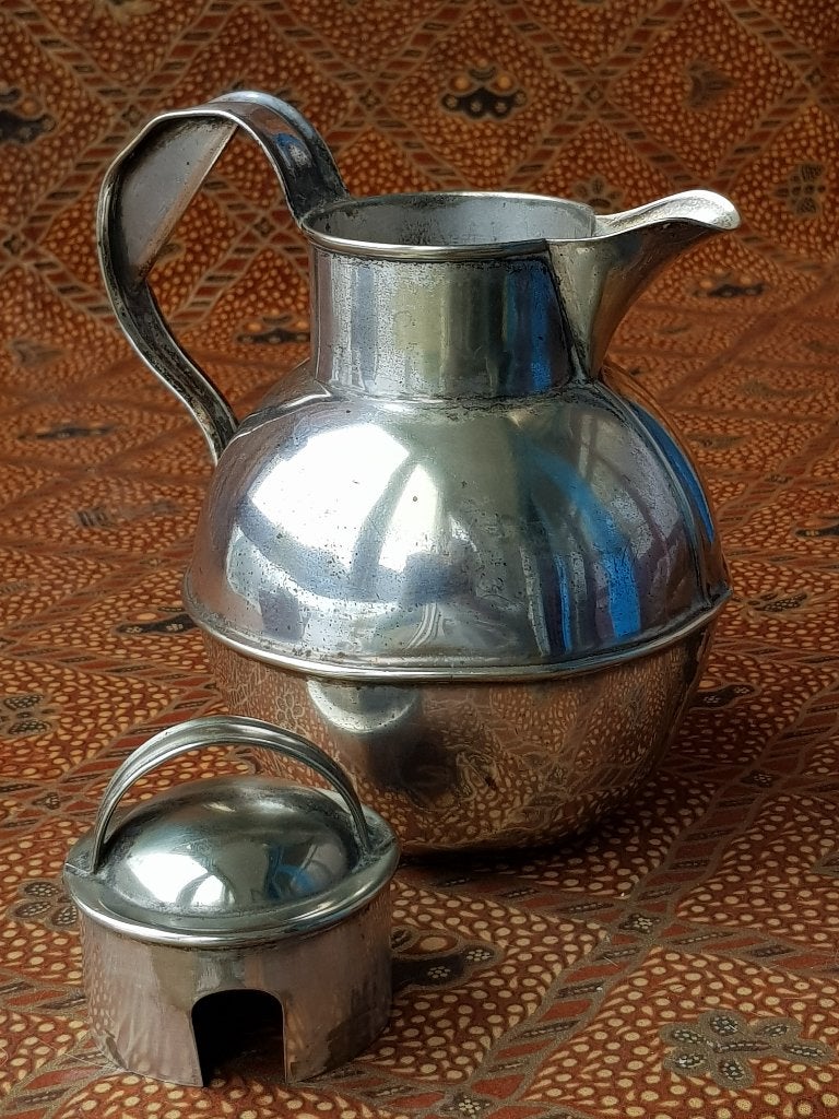Mooi antiek Engels kannetje van koper en silverplate 15,5 cm