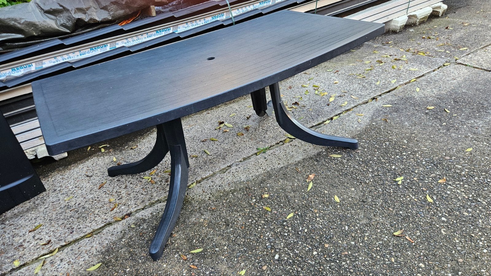 GRATIS Tuin tafel 170cm x 90 cm- Zwart - Rechthoekig, Tuin en Terras, Ophalen, Zo goed als nieuw, Rechthoekig, Kunststof