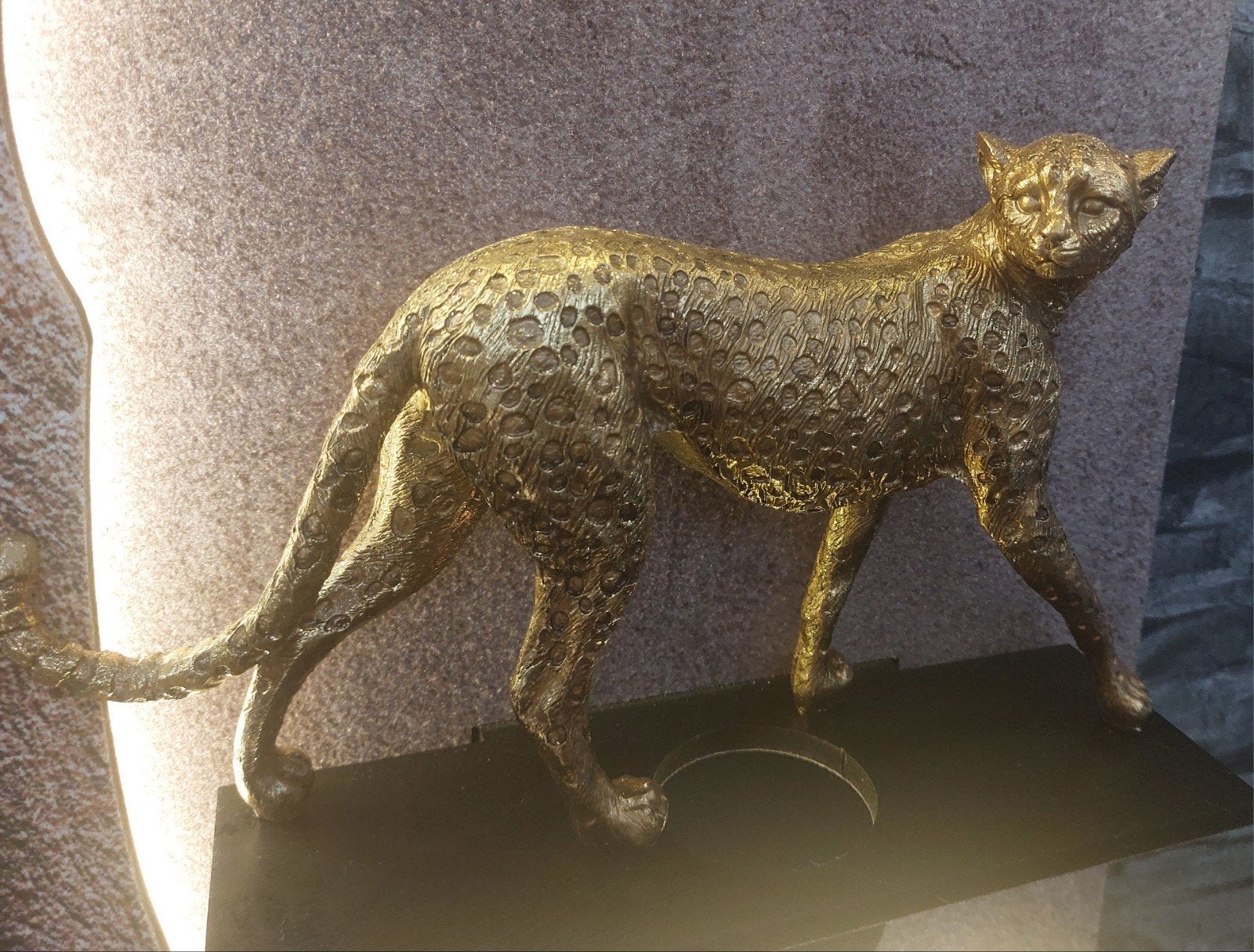 Gouden Polyresin Cheetah Beeld - 34 cm, Ophalen of Verzenden, Nieuw, Dier