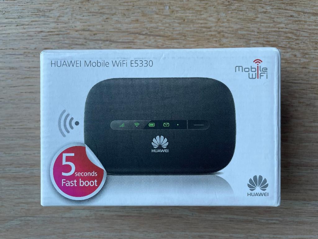 Huawei mobile wifi E5330 - draagbare hotspot., Computers en Software, Routers en Modems, Ophalen, Gebruikt, Hawei
