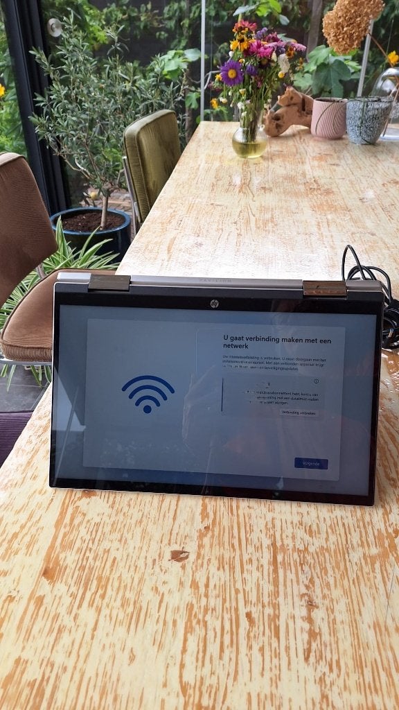 Goeie omklapbare HP Pavilion laptop mét extra oplader, Computers en Software, 2 tot 3 Ghz, Qwerty, Zo goed als nieuw, SSD