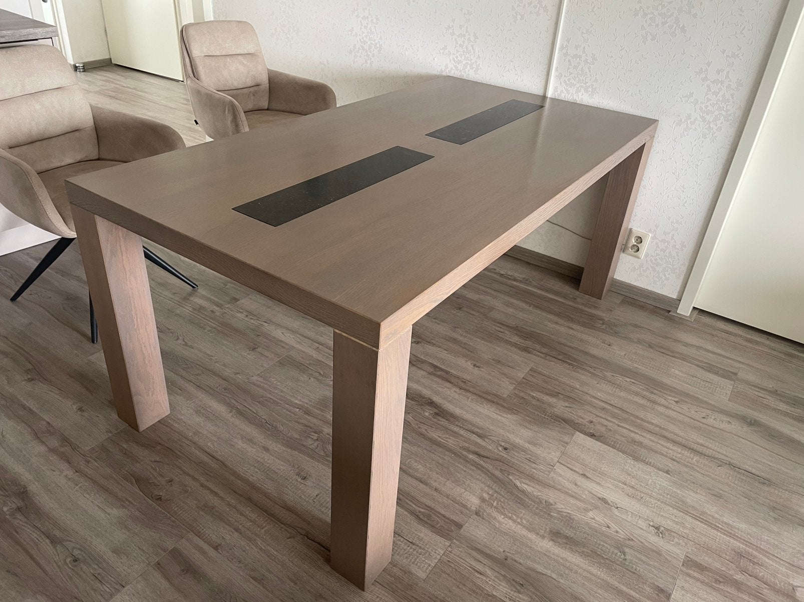 Te koop aangeboden; Massief Eikenhouten Eettafel, Ophalen, 50 tot 100 cm, Zo goed als nieuw, 150 tot 200 cm