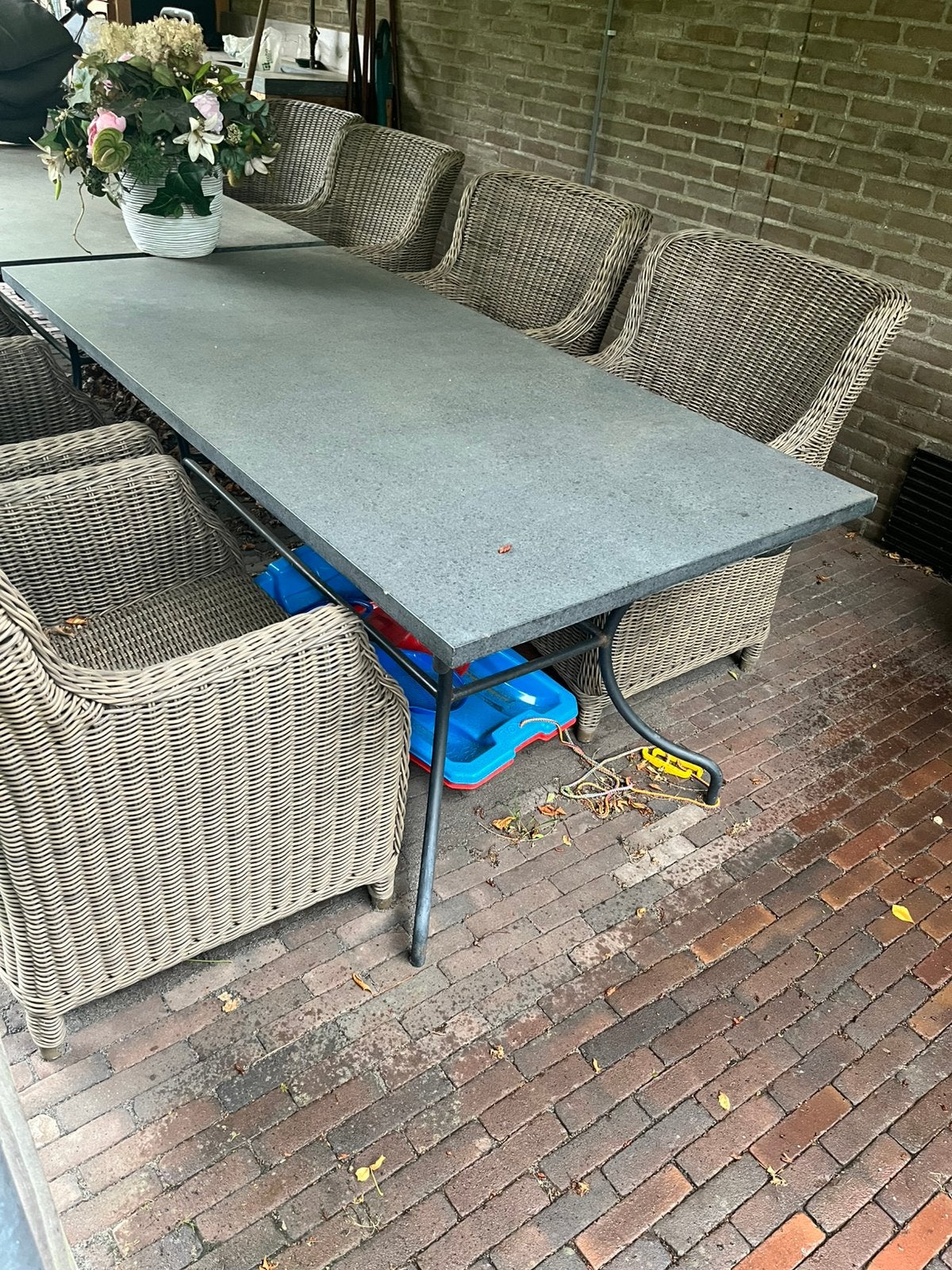 Schitterende Tuintafel natuursteen blad gietijzer onderstel, Ophalen, Overige materialen, Eettafel, 6 zitplaatsen