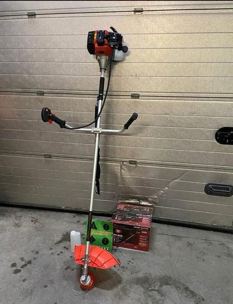 Benzine bosmaaier nieuw €99,95, Ophalen, Nieuw, Benzine