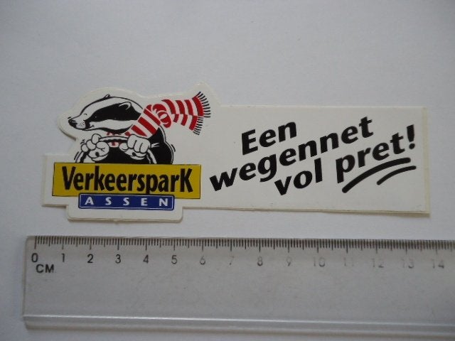 sticker oud ASSEN Verkeerspark pretpark auto retro strip das, Verzenden, Zo goed als nieuw, Bedrijf of Vereniging