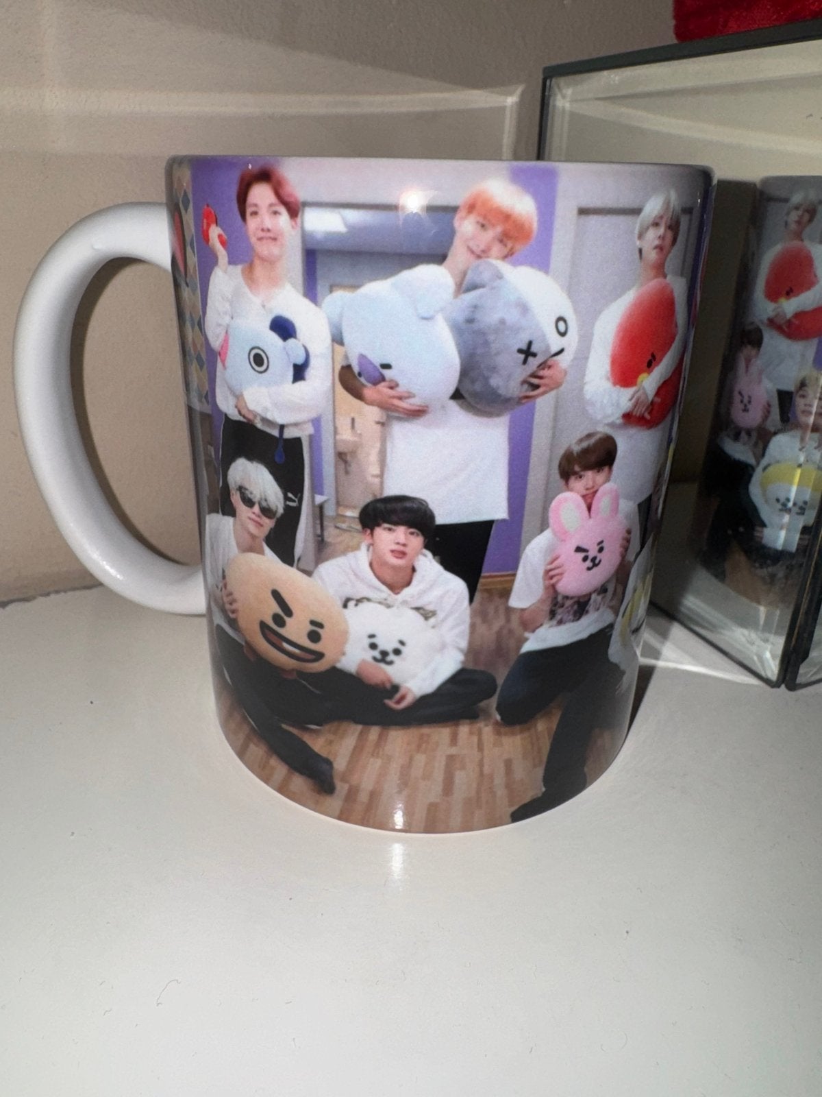 Nieuwe BTS K-Pop Mok - Perfect voor Fans!, Overige typen, Nieuw, Ophalen of Verzenden, Steen/keramiek
