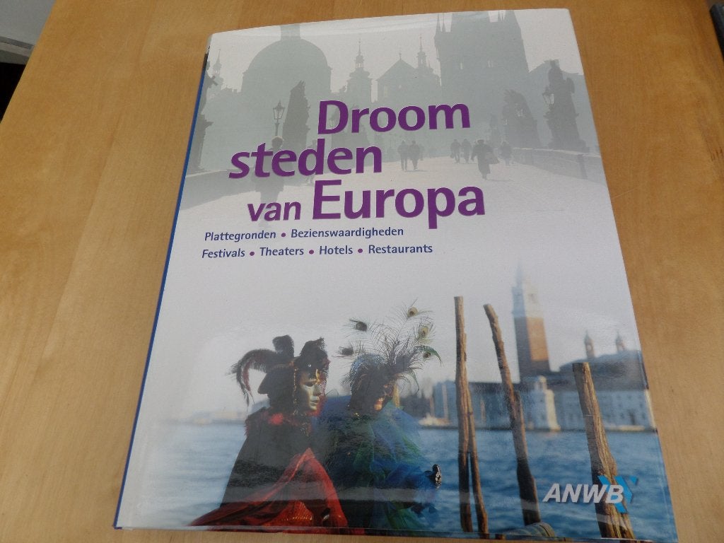 Te Koop  Boek Droom steden van Europa ANWB. Plattegronden., Ophalen of Verzenden, Gelezen
