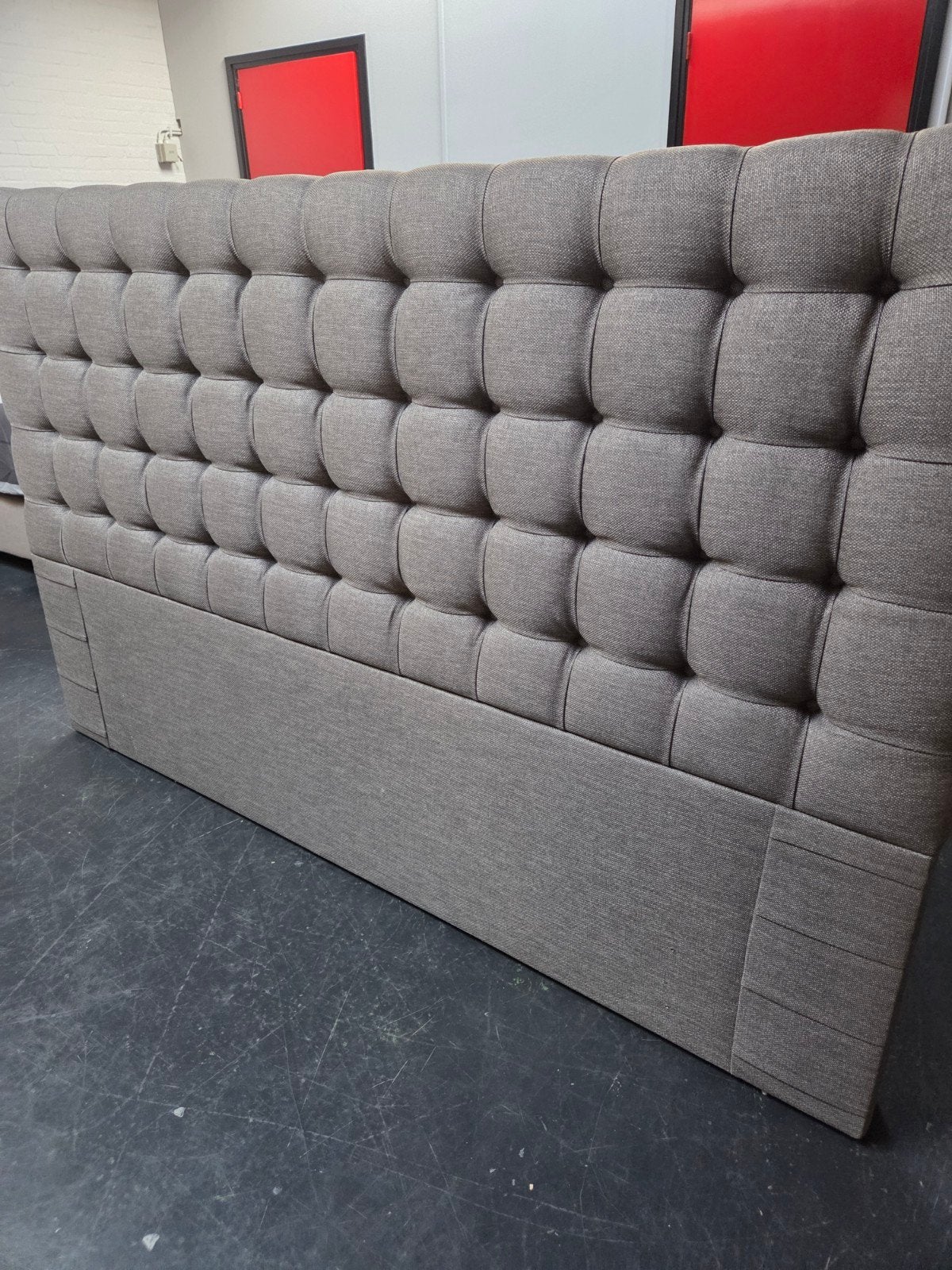 Mooi gecapitonneerd hoofdbord grijs 220x140cm, Ophalen, Overige maten, 220 cm, Nieuw