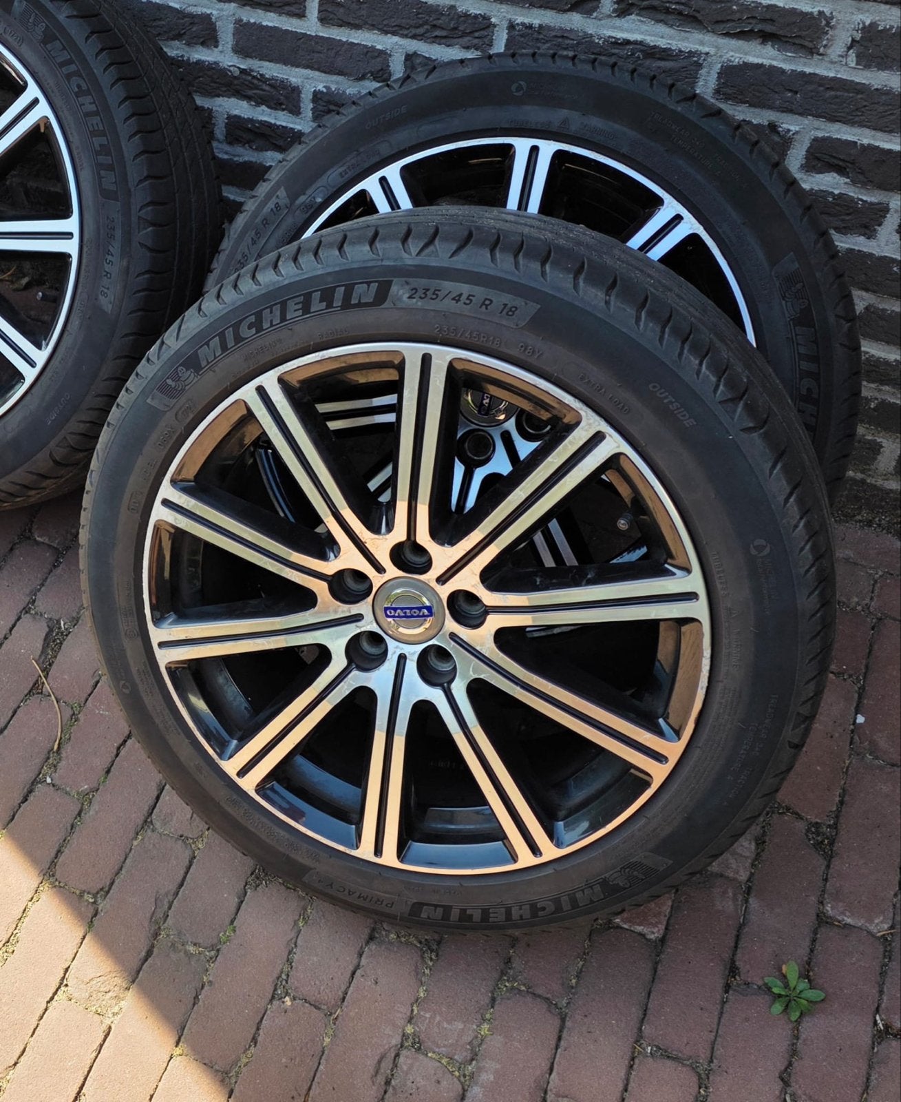 Zomerbanden met lichtmetalen velgen 235/45 R18, Auto-onderdelen, Ophalen, 18 inch, Gebruikt, Banden en Velgen