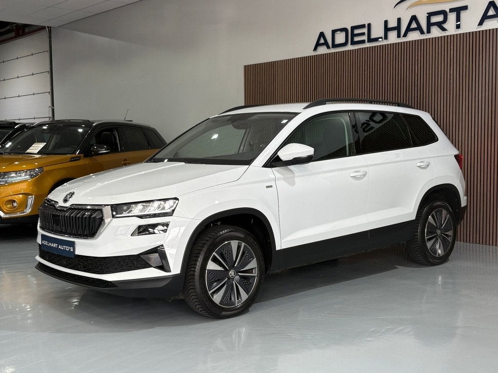 Skoda Karoq 1.5 TSI ACT Business DSG Automaat / Navigatie fu, 150 pk, Wit, Bedrijf, SUV of Terreinwagen