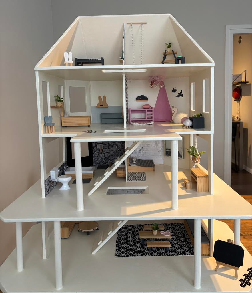 Groot poppenhuis, Verzamelen, Poppenhuizen en Toebehoren, Ophalen, Gebruikt, Poppenhuis